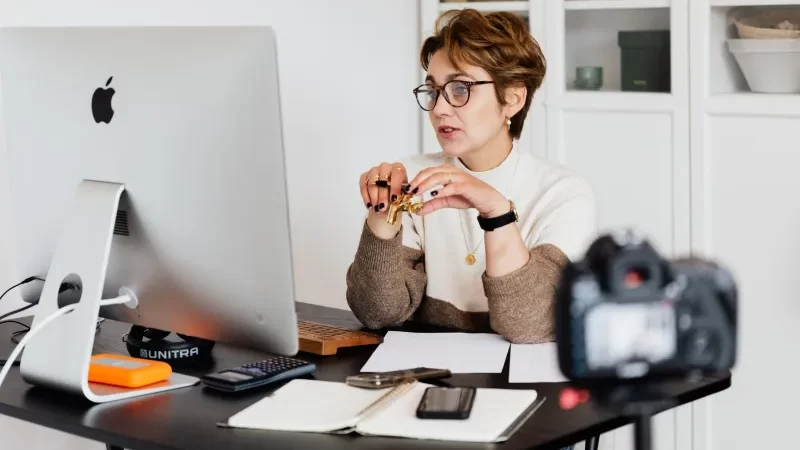 Supporting people over Zoom or Phone pexels-karolina-grabowska-4491461-scaled